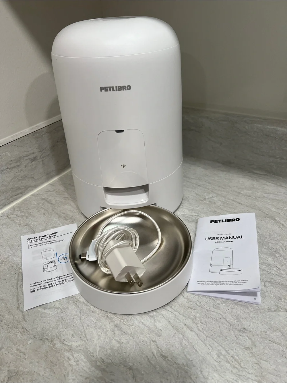 White Automatic Dog Feeder with Detachable Bowl - PLAF108